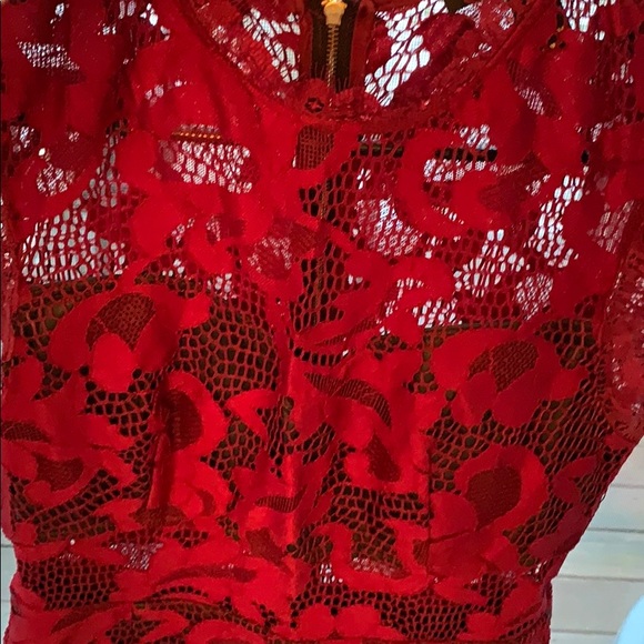 Lace mini dress - Picture 4 of 4